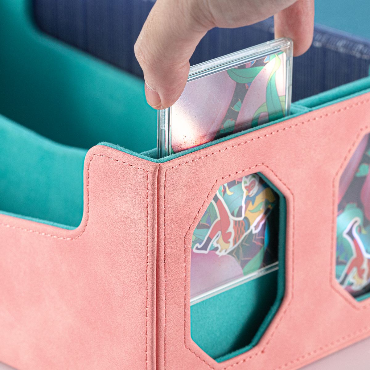 3000+ Large-Capacity Card Storage Case